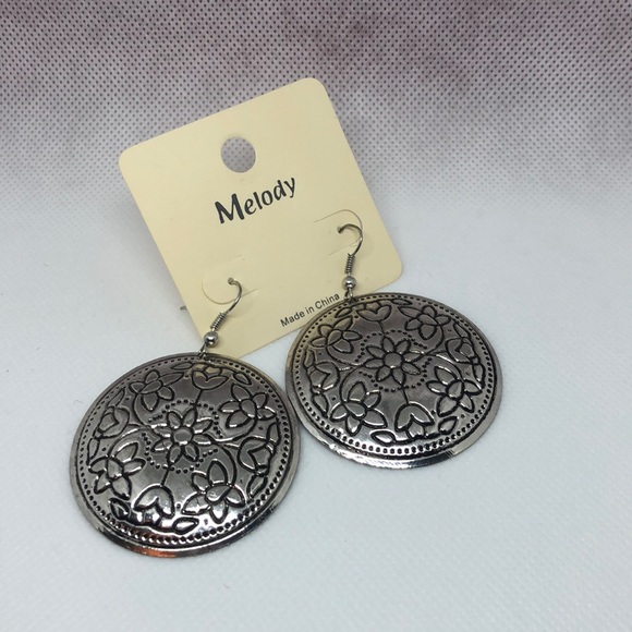 earrings new 5/$20❤️ - Picture 1 of 1